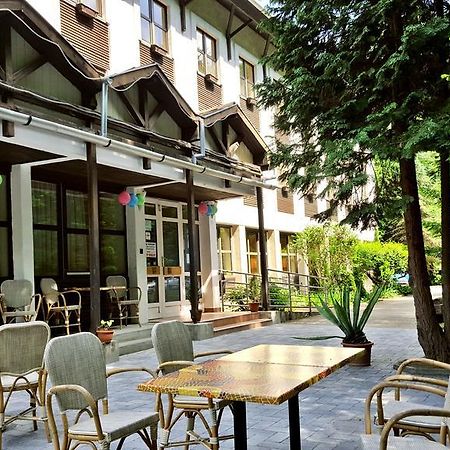 Salgo Hotel Шальготарьян Экстерьер фото
